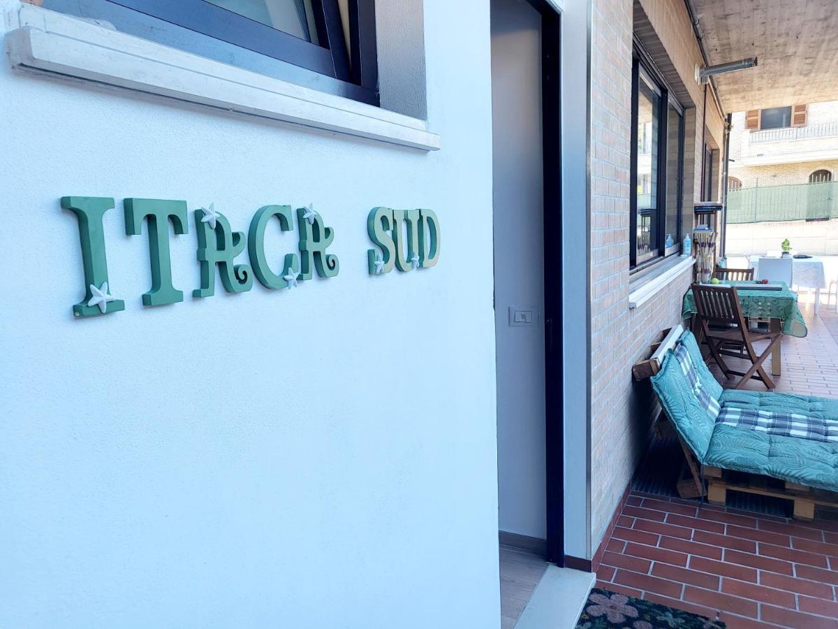 Itaca Villa ลิโดดิแฟร์โม ภายนอก รูปภาพ